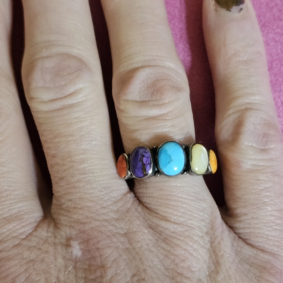 Vintage Southwest Style Ring Size 8! - Picture 9 of 9